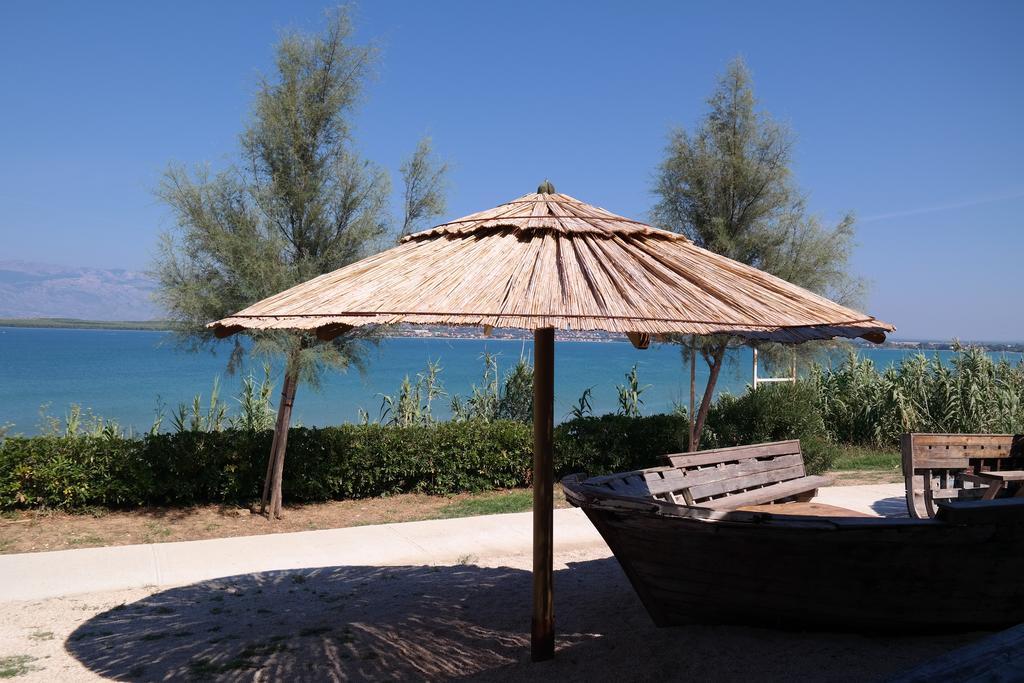 Apartments Biskup Privlaka  Luaran gambar